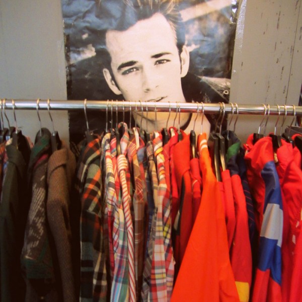 Herrenhemden und "Dylan" bei Myrorna