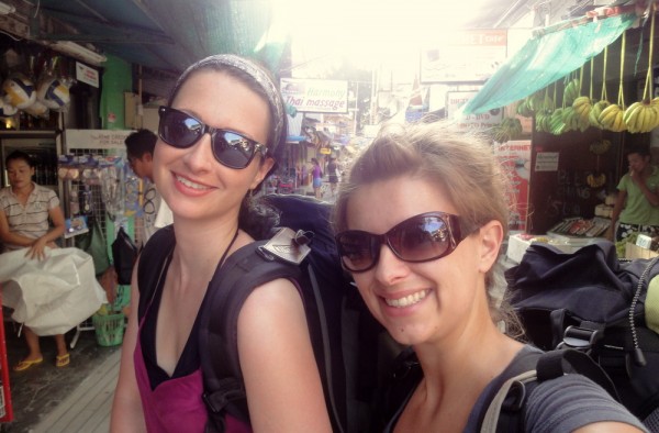 Yvonne und Susi auf Koh Phi Phi 2010