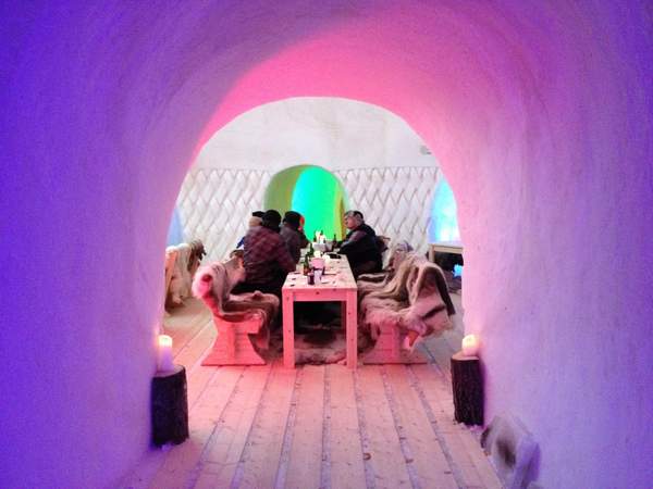 Wie man eine Nacht im Iglootel in Schwedisch Lappland überlebt