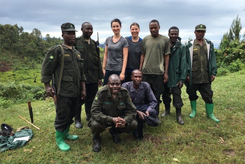 Gorilla Tracking Bwindi Buhoma Uganda Gruppenbild