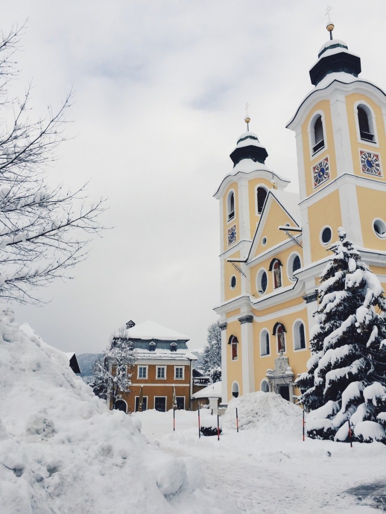 St Johann in Tirol Kirche Marktplatz