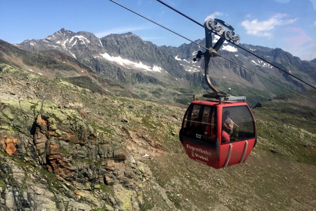 Stubaier Gletscherbahn Gondel Stubaier Gletscher Sommer wandern