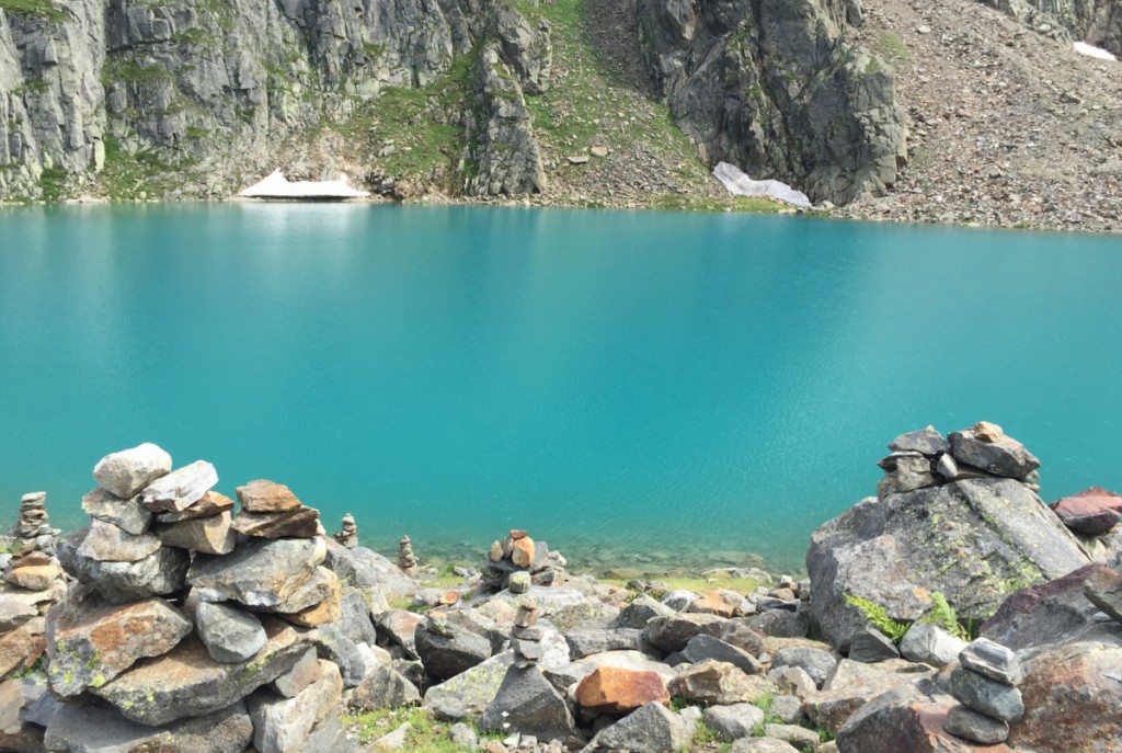 Blaue Lacke Wasser tuerkis Bergsee