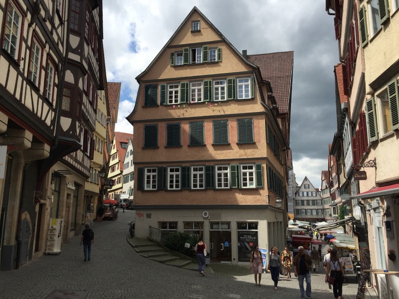 Tübingen oude stadsstraten vakwerk