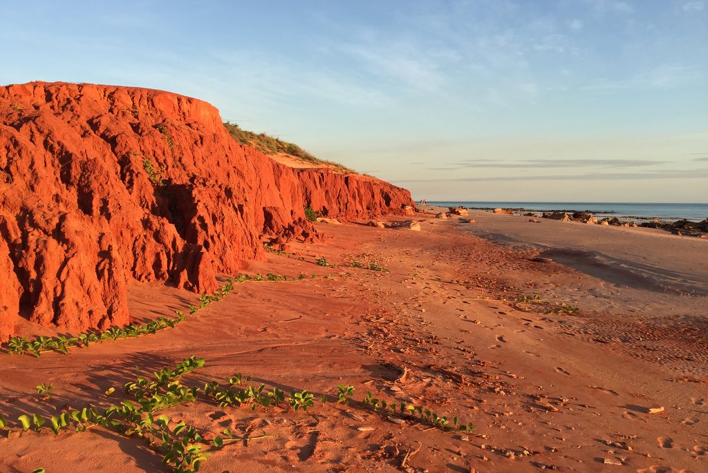 Broome rote Klippen Sonnenuntergang Reddell Beach
