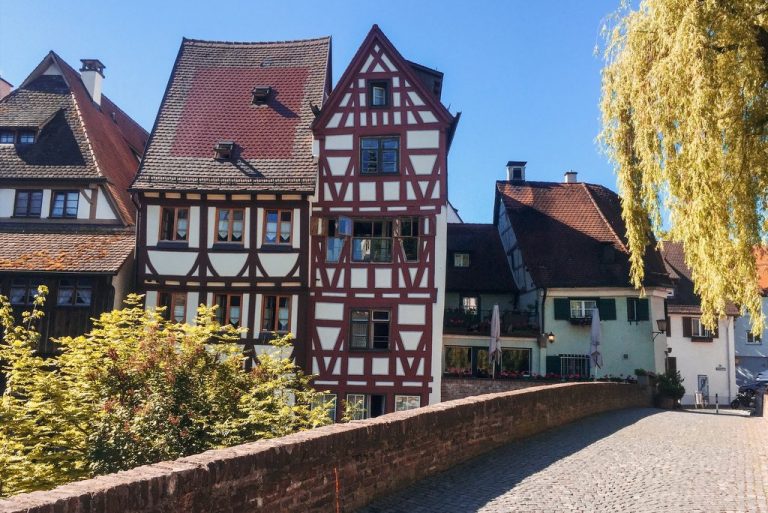 Ulm-Fischerviertel-Bruecke-Altstadt