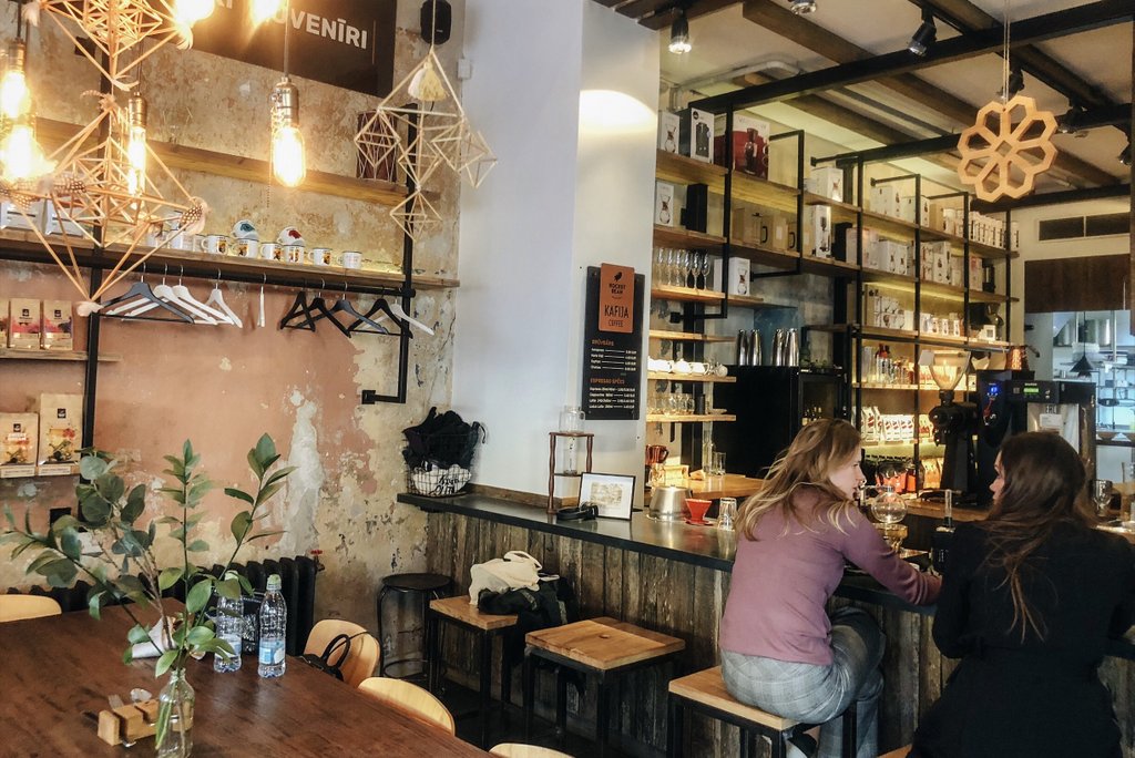 Riga-Cafe-Tips-Rocket-Bean-Roastery "width =" 1024 "height =" 684 "srcset =" https://www.blackdotswhitespots.com/bdws/wp-content/uploads/2019/05/Riga-Cafe Tips Rocket Bean Roastery.jpg 1024w, https://www.blackdotswhitespots.com/bdws/wp-content/uploads/2019/05/Riga-Cafe-Tipps-Rocket-Bean-Roastery-500x334.jpg 500w , https://www.blackdotswhitespots.com/bdws/wp-content/uploads/2019/05/Riga-Cafe-Tips-Rocket-Bean-Roastery-768x513.jpg 768w, https://www.blackdotswhitespots.com/ bdws / wp-content / uploads / 2019/05 / Riga-Cafe-Tips-Rocket-Bean-Roastery-300x200.jpg 300w, https://www.blackdotswhitespots.com/bdws/wp-content/uploads/2019/05 /Riga-Cafe-Tips-Rocket-Bean-Roastery-330x220.jpg 330w, https://www.blackdotswhitespots.com/bdws/wp-content/uploads/2019/05/Riga-Cafe-Tips-Rocket-Bean- Roastery-296x197.jpg 296w, https://www.blackdotswhitespots.com/bdws/wp-content/uploads/2019/05/Riga-Cafe-Tips-Rocket-Bean-Roastery-690x461.jpg 690w, https: // www.blackdotswhitespots.com/bdws/wp-content/uploads/2019/05/Riga-C afe tips-Rocket-Bean-Roastery-868x580.jpg 868w "sizes =" (max-width: 1024px) 100vw, 1024px "/></p>
<div id=